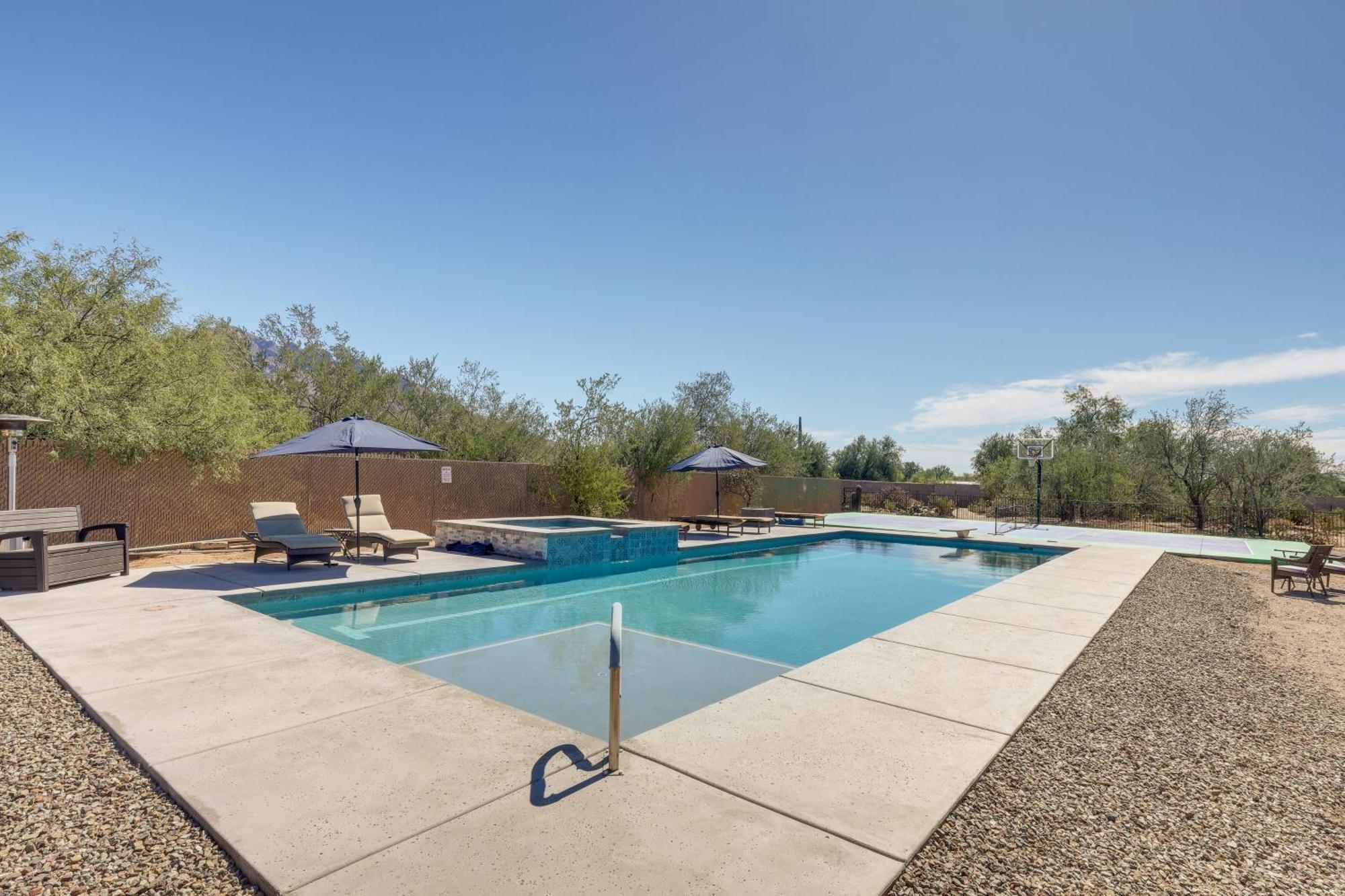 Oro Valley Retreat With Pool, Spa And Rooftop Views! Екстер'єр фото